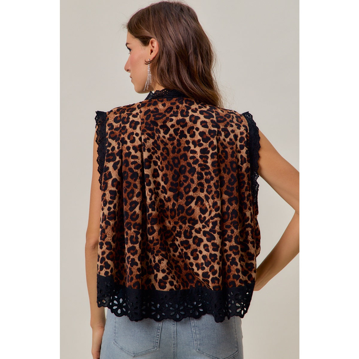 Leopard Print Eyelet Lace Sleeveless Blouse