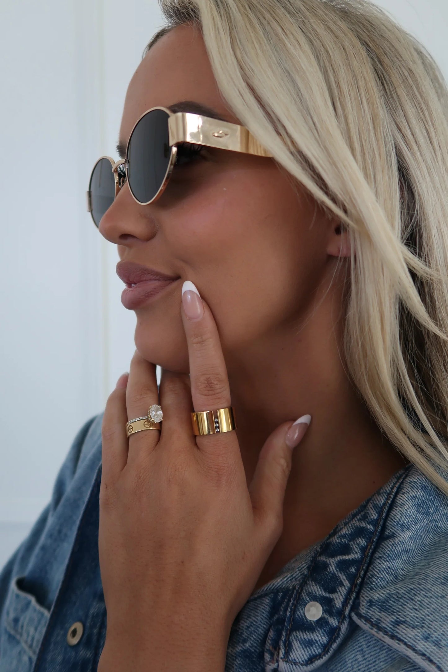 Wide Band Silver Ball Detail Ring